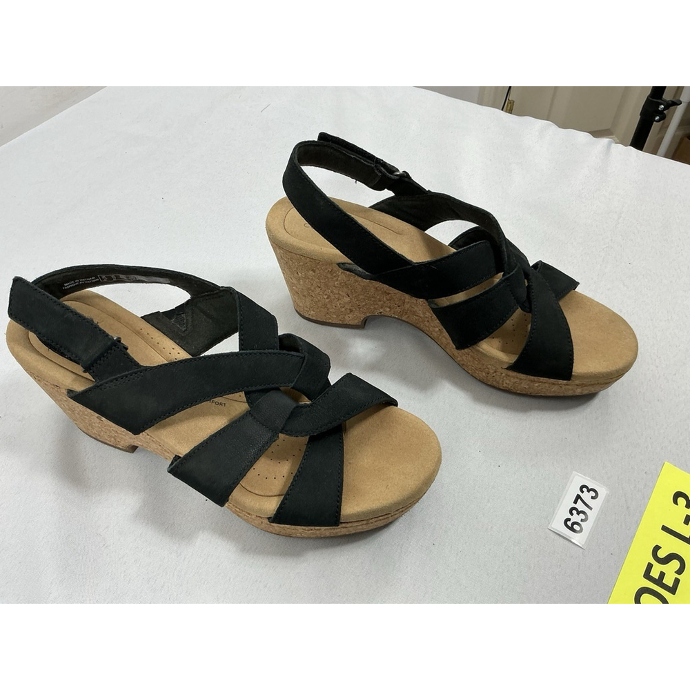 Womans Clarks Platform Wedge Sandals Size 10 M Black Strappy Open Toe Slingback